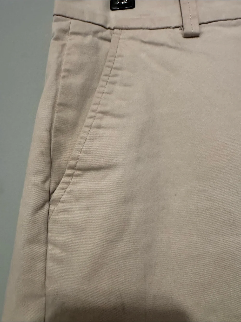 Chaps Men's Light Cream Chinos